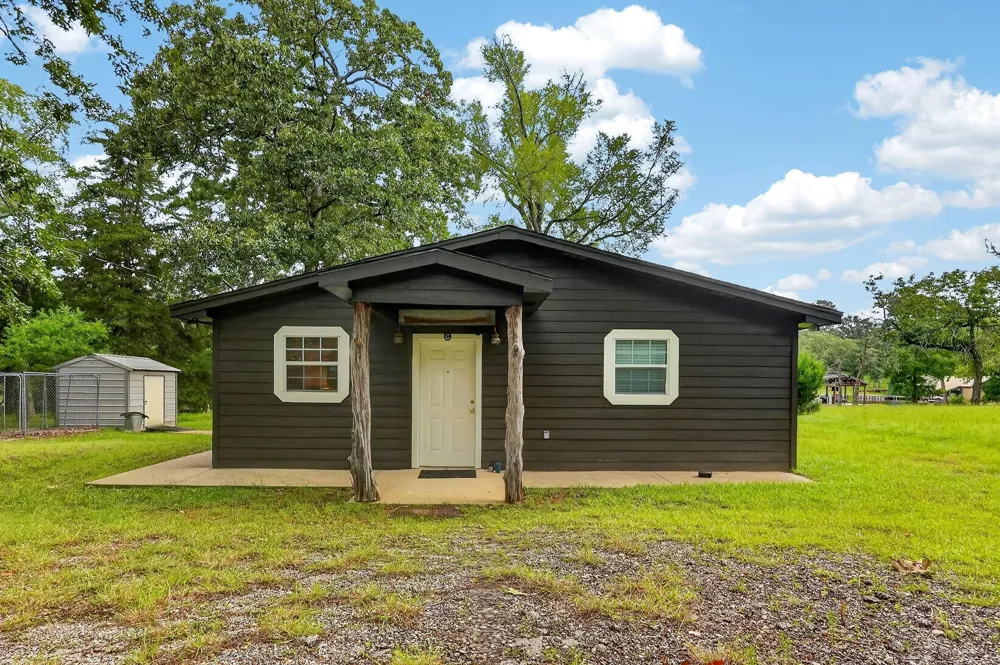 10329 Clyde Acord Road Franklin, TX 77856