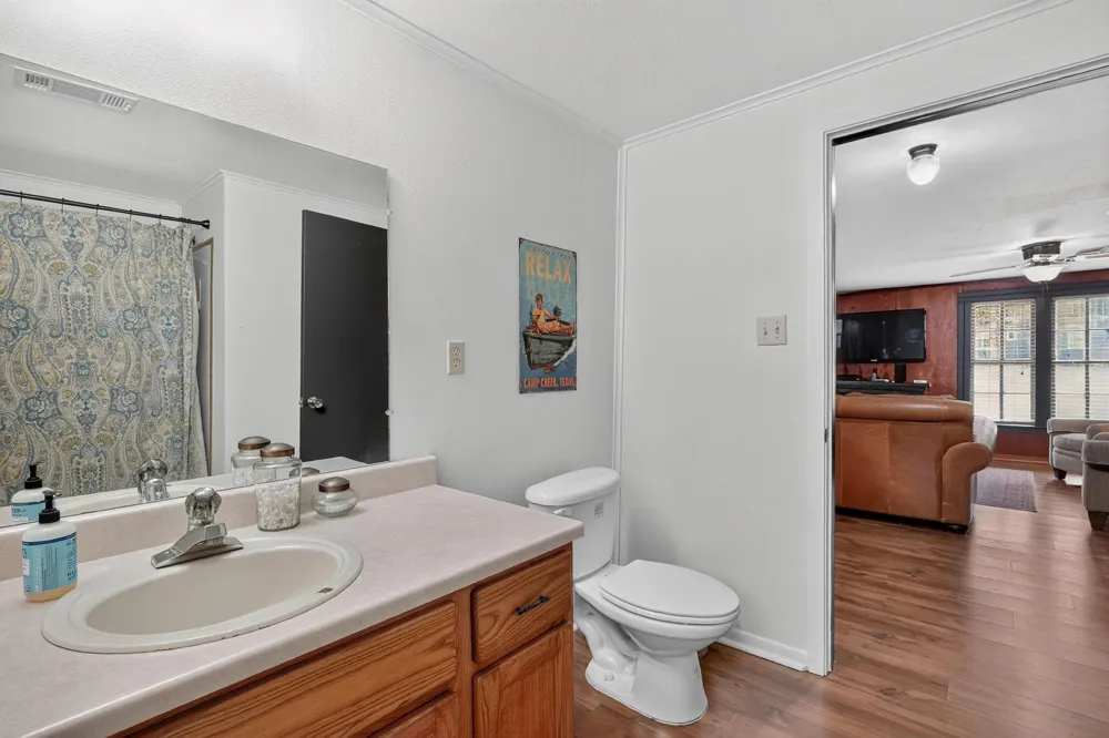 10329 Clyde Acord Road Franklin, TX 77856