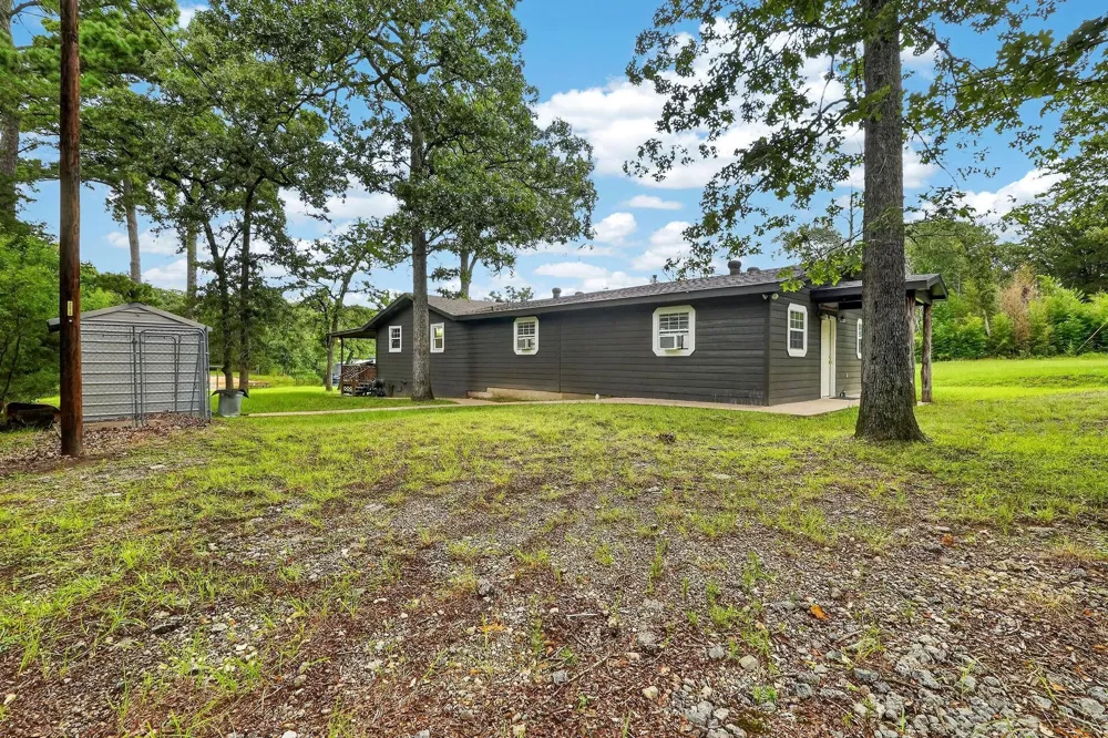 10329 Clyde Acord Road Franklin, TX 77856