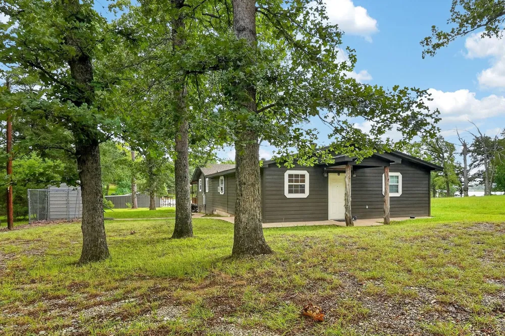 10329 Clyde Acord Road Franklin, TX 77856