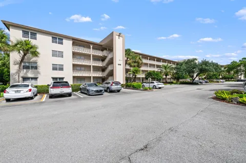 2402 ANTIGUA CIRCLE #C2