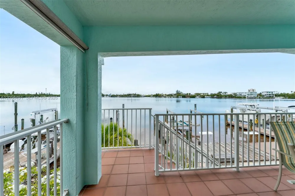 46 Sadowski Cswy Key Colony, FL 33051