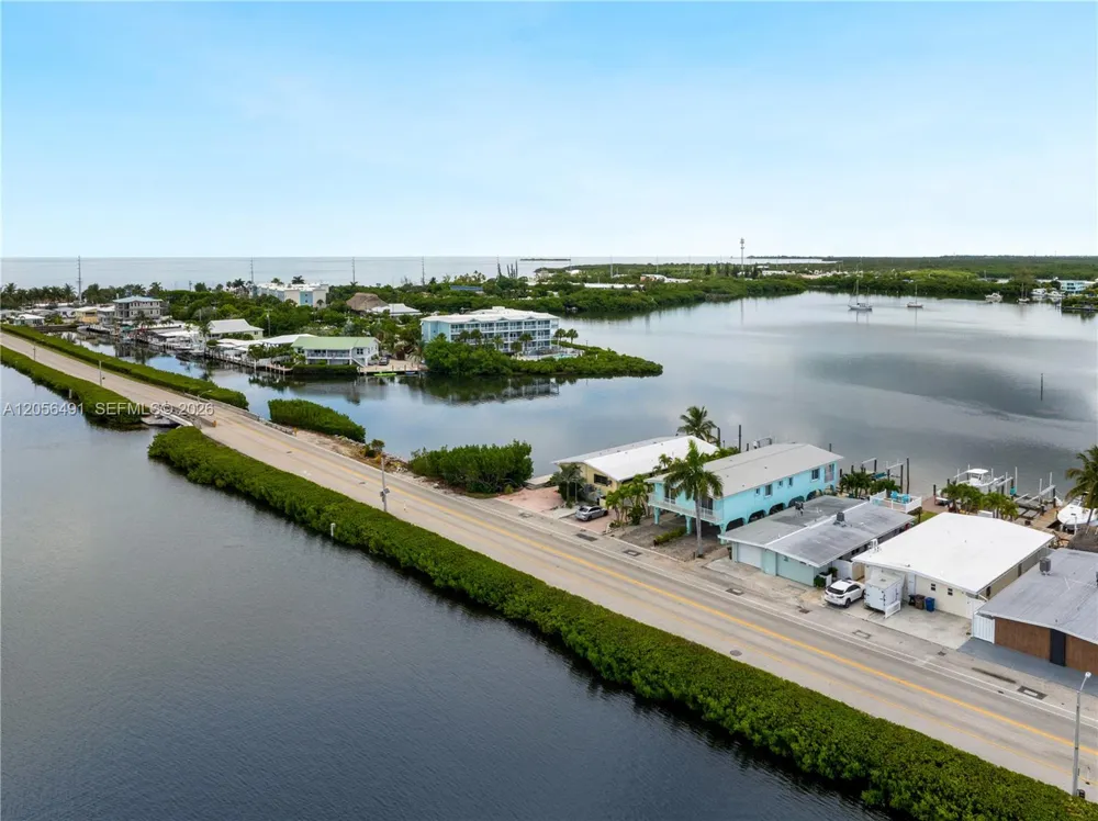 46 Sadowski Cswy Key Colony, FL 33051