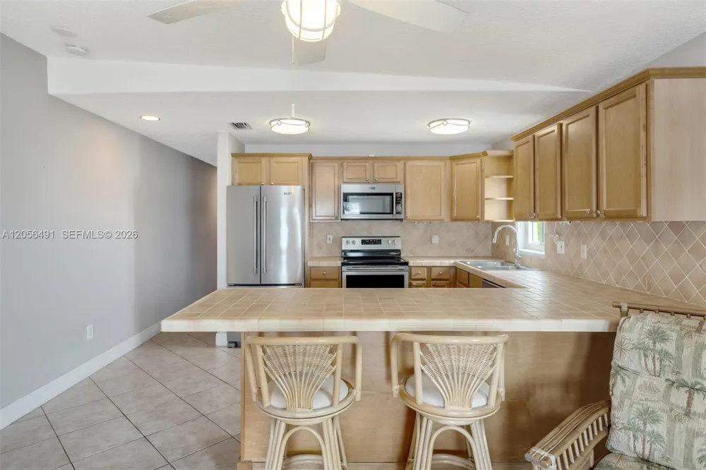 46 Sadowski Cswy Key Colony, FL 33051