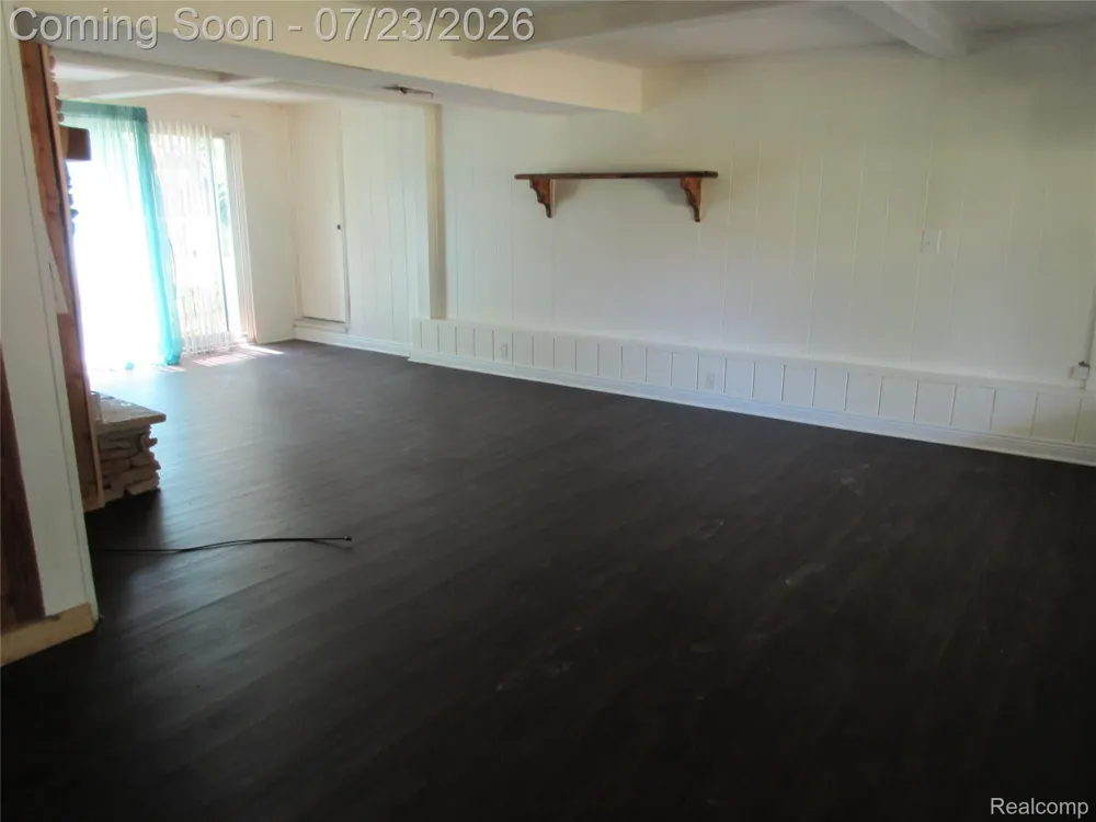 1575 Banmoor Drive Troy City, MI 48084