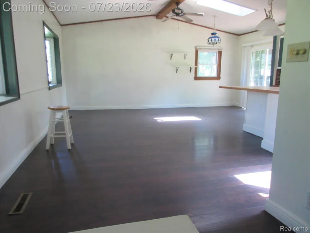 1575 Banmoor Drive Troy City, MI 48084