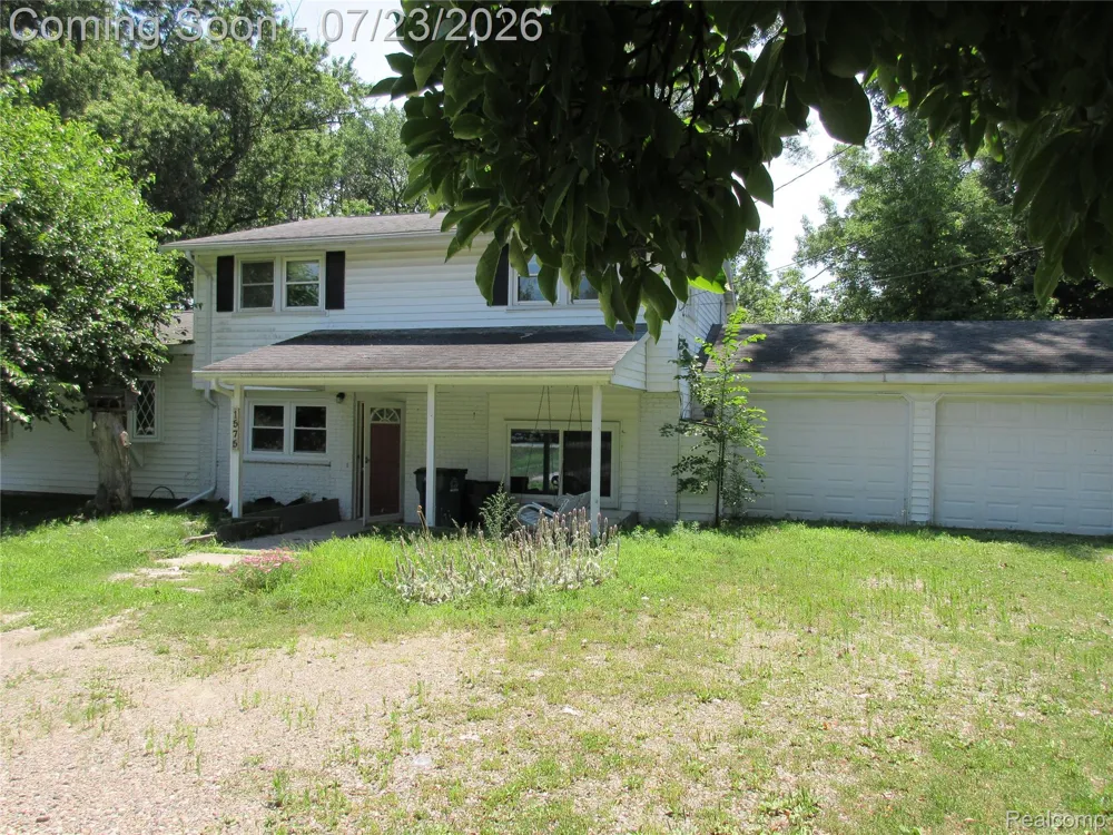 1575 Banmoor Drive Troy City, MI 48084
