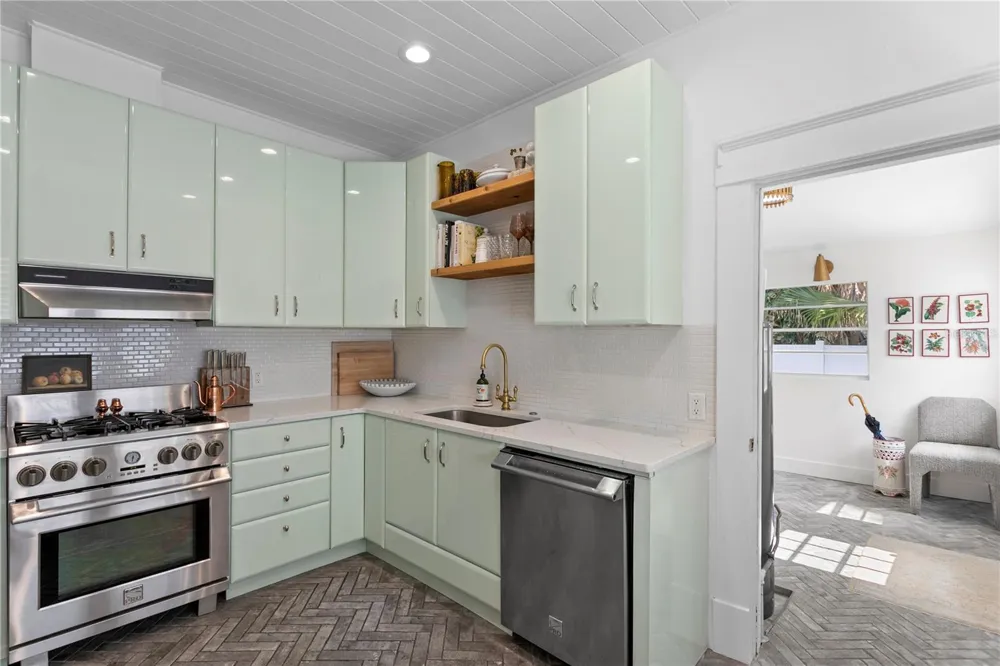 3407 W SAN PEDRO STREET Tampa, FL 33629
