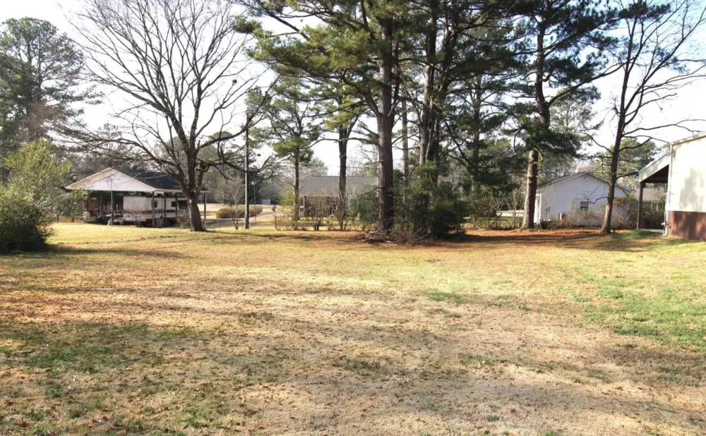 583 N Broad St Lexington, TN 38351