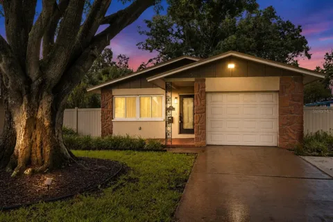 205 SE MONROE CIRCLE