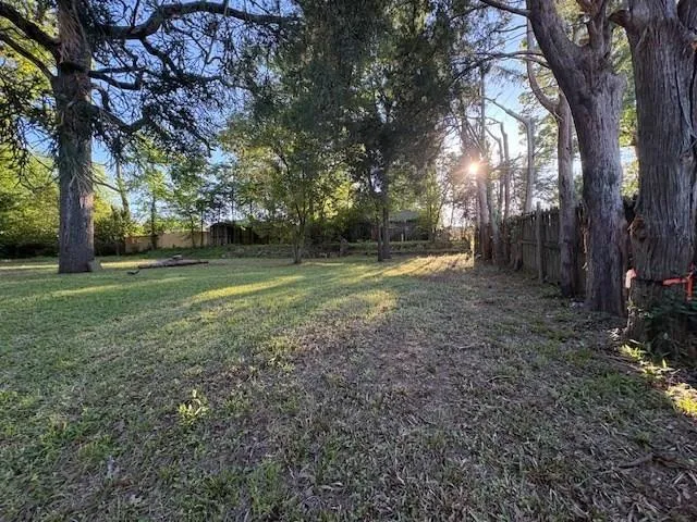 901 Hunter Drive Palestine, TX 75801