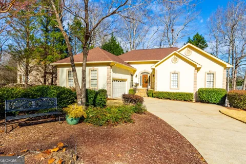612 Redbud LN