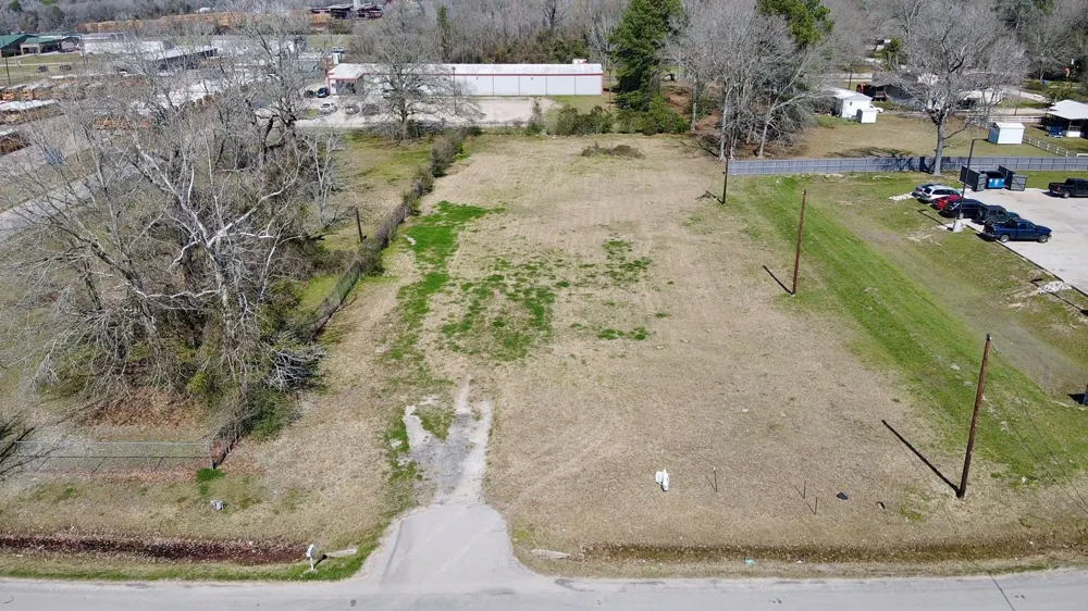 26341 Fm 2090 Road Splendora, TX 77372