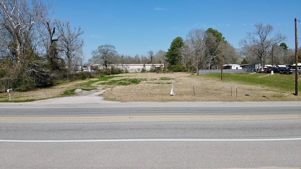 26341 Fm 2090 Road Splendora, TX 77372