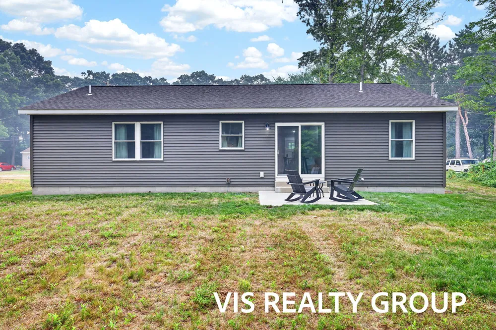 3685 Waalkes Street Norton Shores, MI 49444