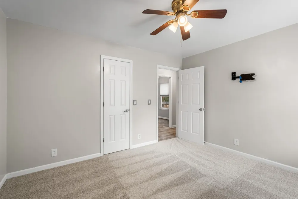 616 Woodland Hills Dr La Vergne, TN 37086