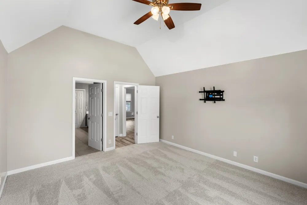 616 Woodland Hills Dr La Vergne, TN 37086