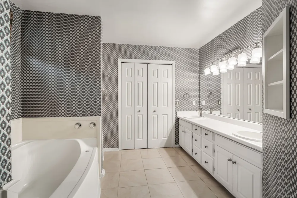 616 Woodland Hills Dr La Vergne, TN 37086