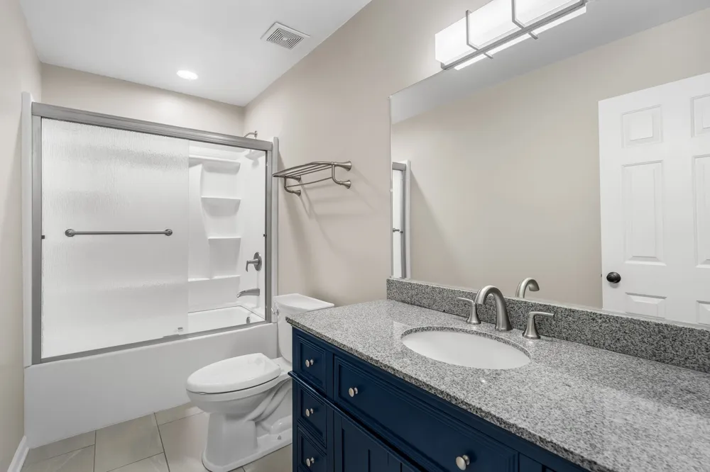 616 Woodland Hills Dr La Vergne, TN 37086