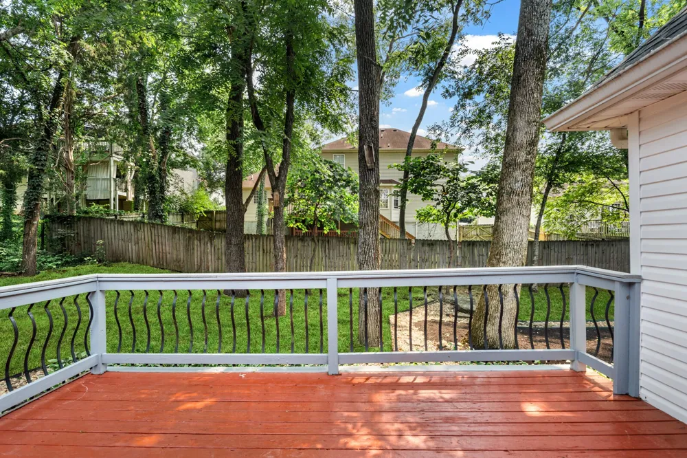 616 Woodland Hills Dr La Vergne, TN 37086