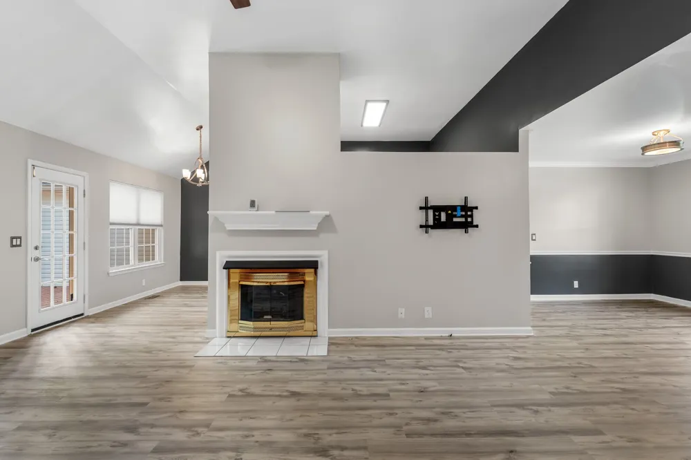 616 Woodland Hills Dr La Vergne, TN 37086