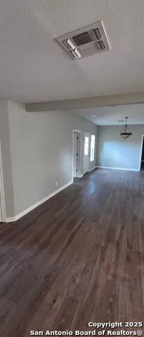 806 21st Hondo, TX 78861