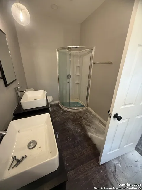 806 21st Hondo, TX 78861