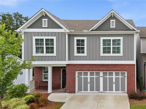 217 Lakeside Place