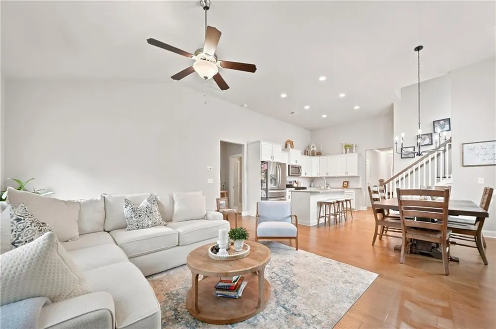 217 Lakeside Place Canton, GA 30114