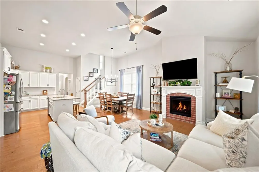 217 Lakeside Place Canton, GA 30114