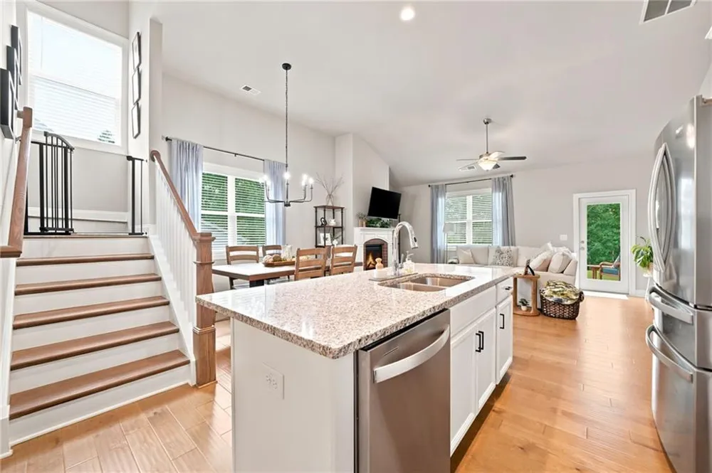 217 Lakeside Place Canton, GA 30114