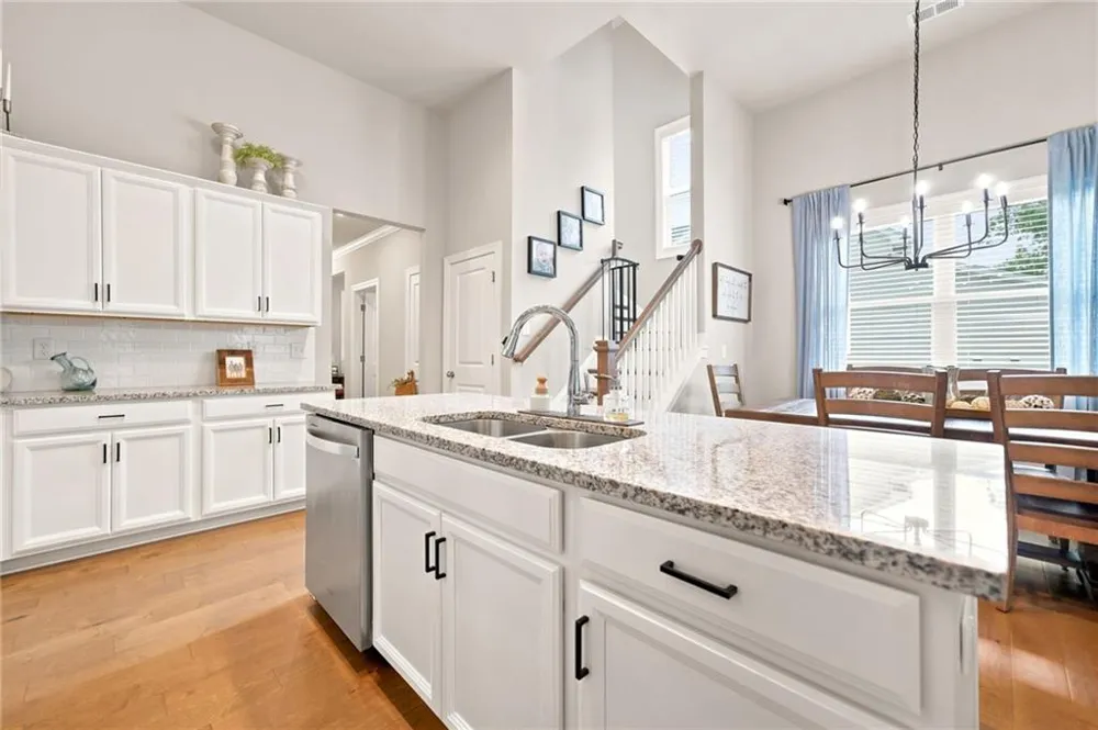 217 Lakeside Place Canton, GA 30114