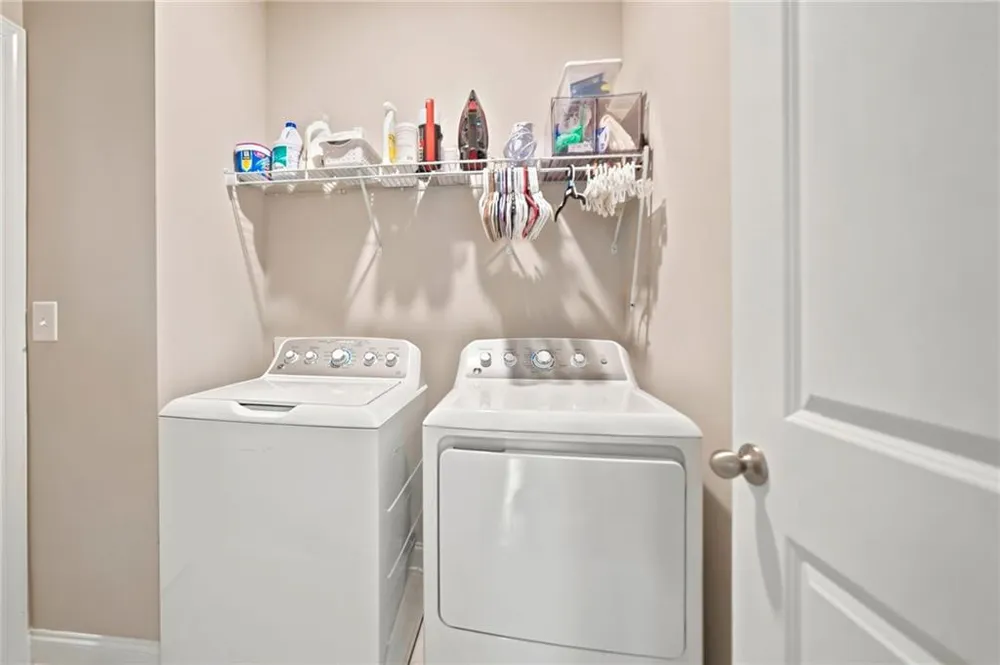217 Lakeside Place Canton, GA 30114
