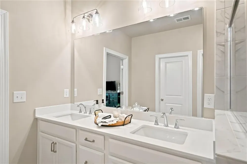 217 Lakeside Place Canton, GA 30114