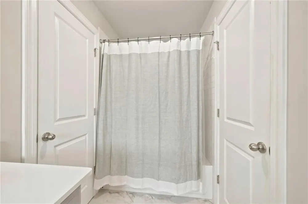 217 Lakeside Place Canton, GA 30114