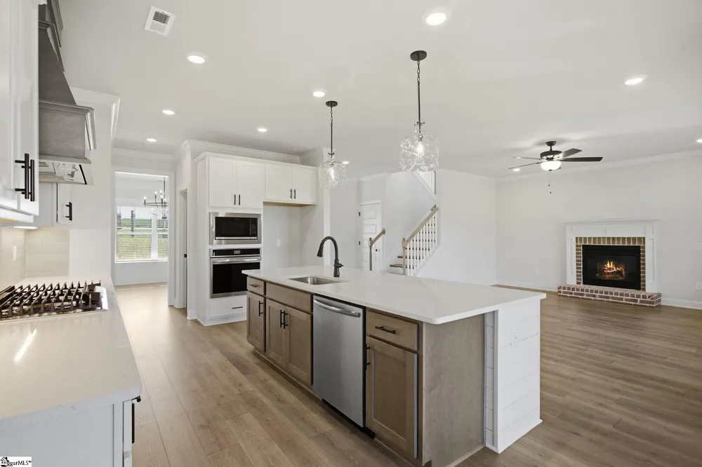 97 Boggs Road Pelzer, SC 29669