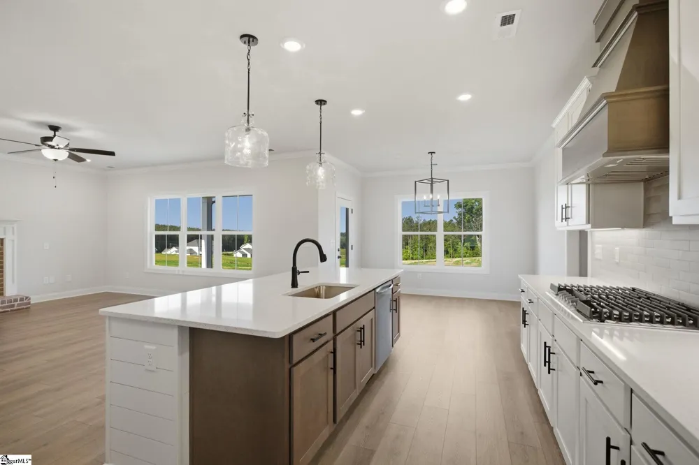 97 Boggs Road Pelzer, SC 29669