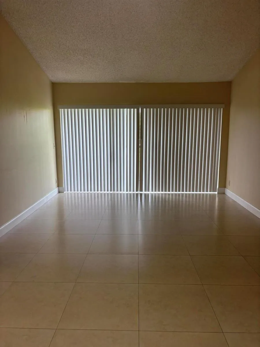 8761 WILES ROAD #304 Coral Springs, FL 33067