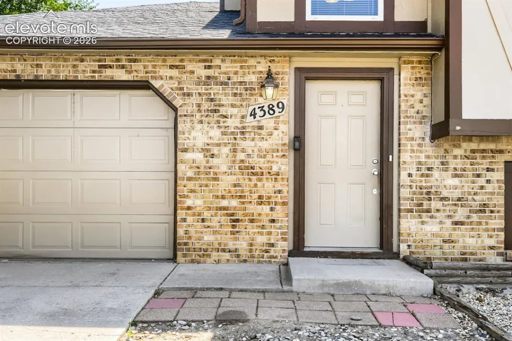 4389 Neal Court Colorado Springs, CO 80916