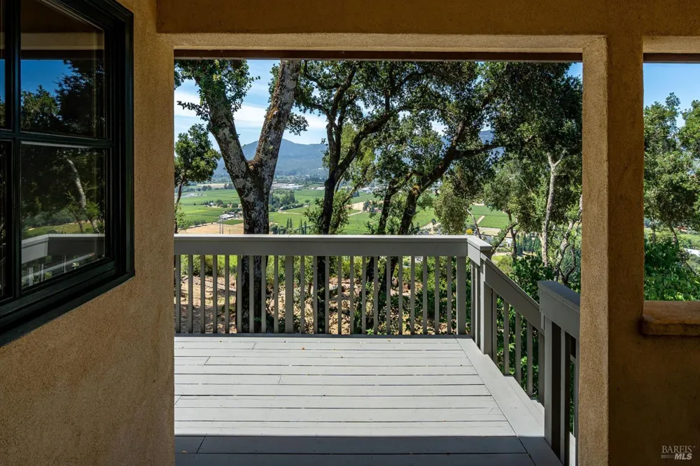 1910 Ridgeview Lane St. Helena, CA 94574