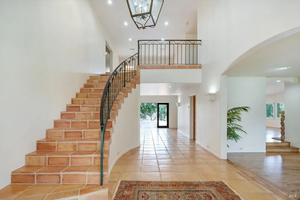 1910 Ridgeview Lane St. Helena, CA 94574