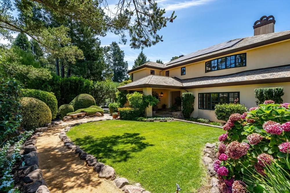 1910 Ridgeview Lane St. Helena, CA 94574
