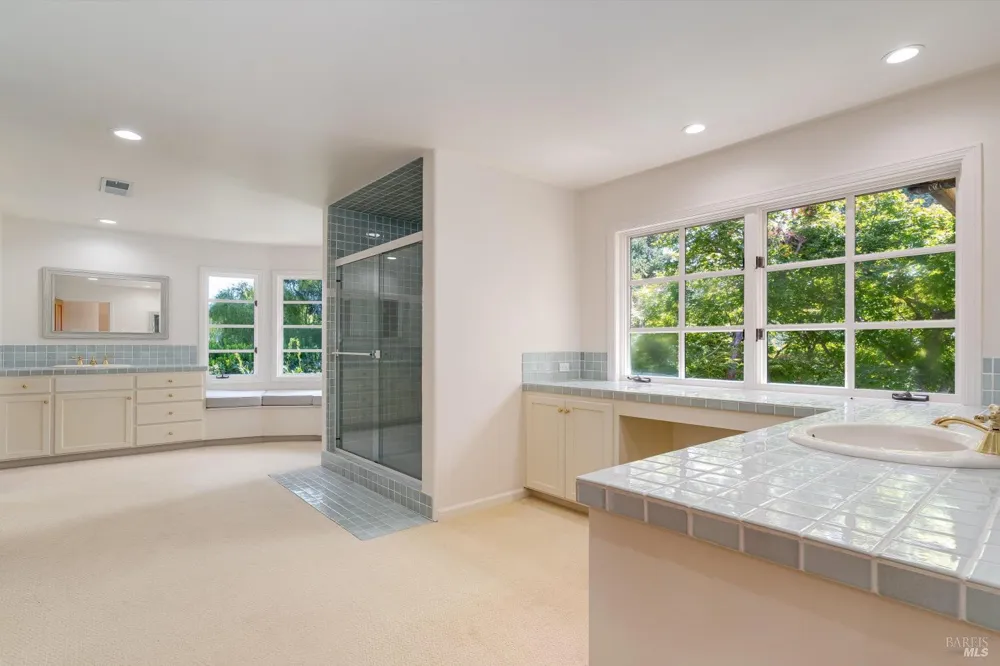 1910 Ridgeview Lane St. Helena, CA 94574