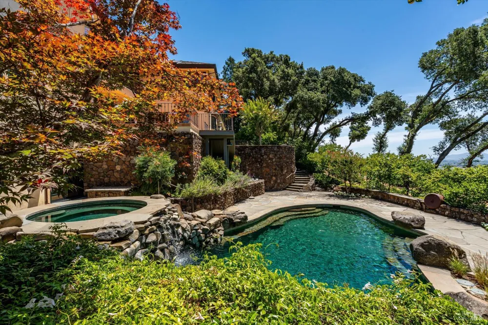 1910 Ridgeview Lane St. Helena, CA 94574