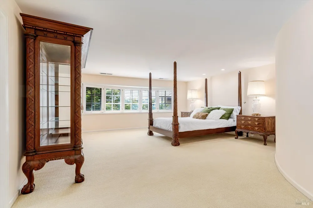 1910 Ridgeview Lane St. Helena, CA 94574
