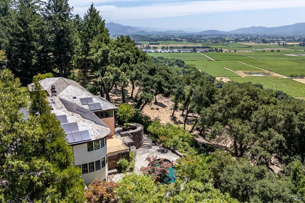 1910 Ridgeview Lane St. Helena, CA 94574