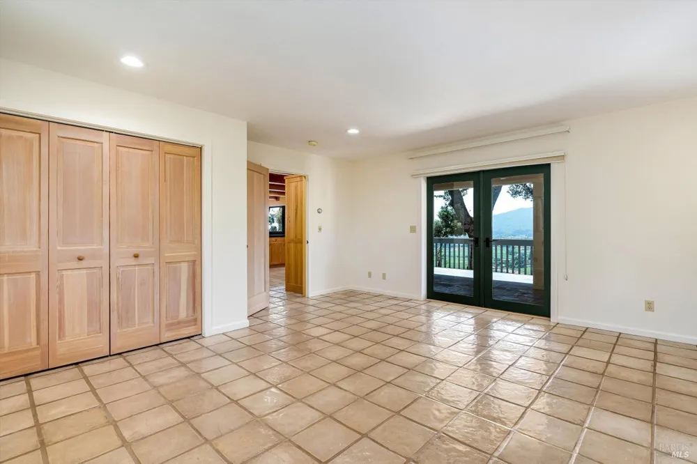 1910 Ridgeview Lane St. Helena, CA 94574