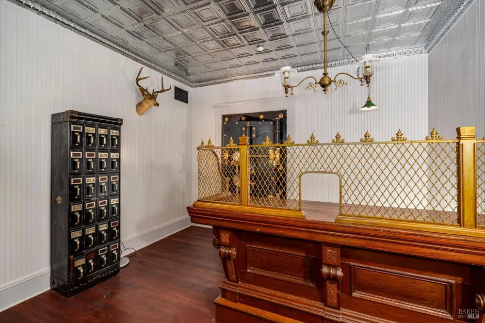 1910 Ridgeview Lane St. Helena, CA 94574