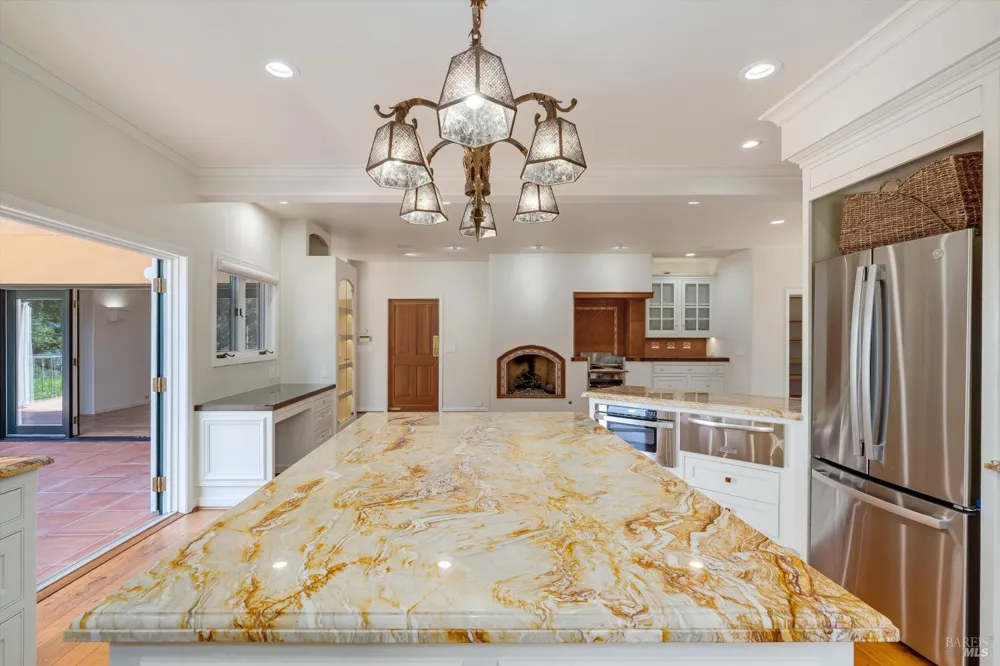 1910 Ridgeview Lane St. Helena, CA 94574