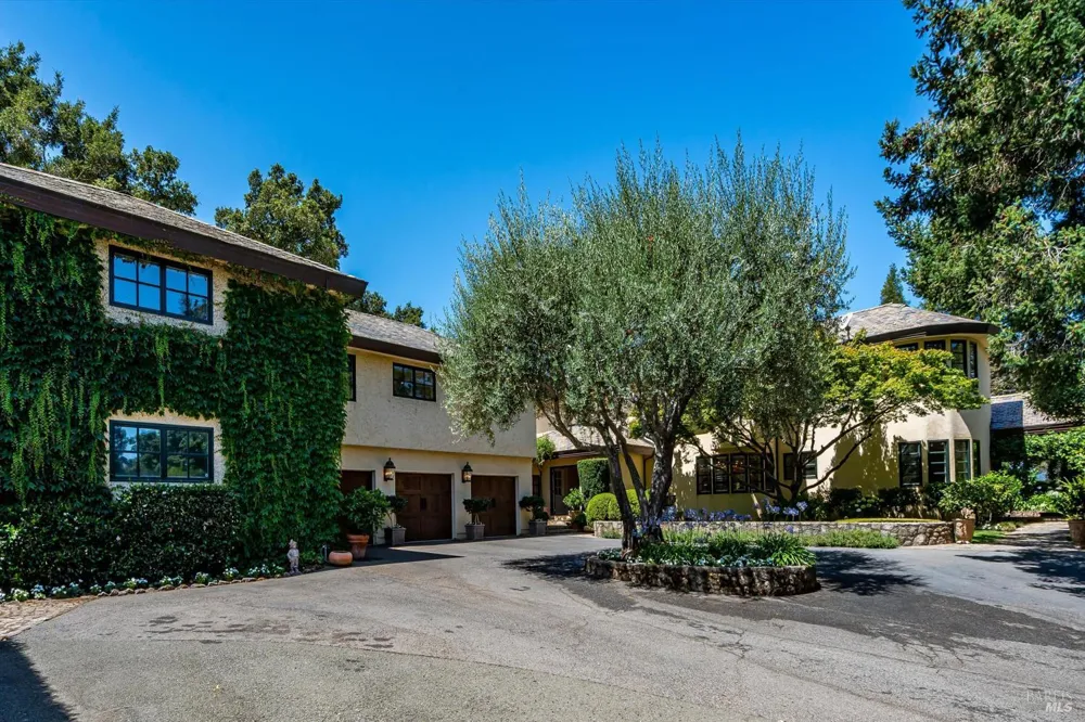 1910 Ridgeview Lane St. Helena, CA 94574
